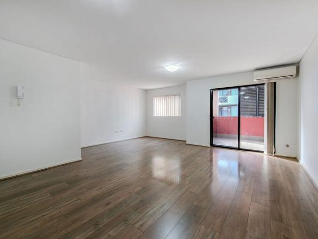 Modern and Spacious Security Apartment