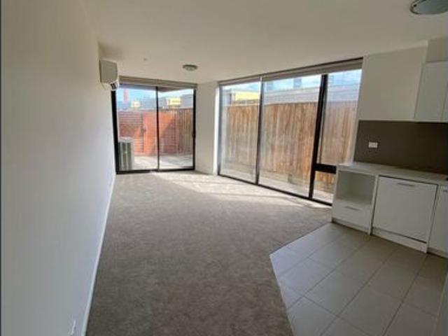 Modern and Spacious Two Bedroom Apartment with Convenient Location in Highett