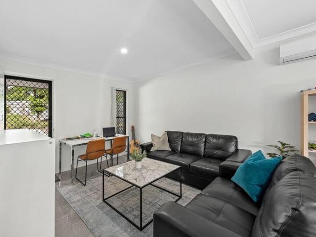 Modern and Spacious Townhouse Living