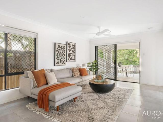 Modern and Spacious 4 Bedroom House in Desirable Banyo Location