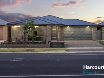 Modern Angle Vale Family Living