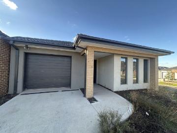 Modern & Accessible 3 Bedroom Home