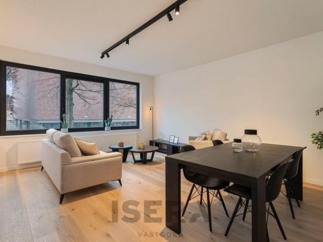 Modern afgewerkt appartement op topligging te Brugge