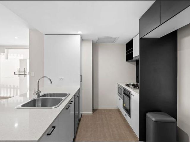 Modern, Air filled North Facing 1 bedroom apartment in the heart of Nundah