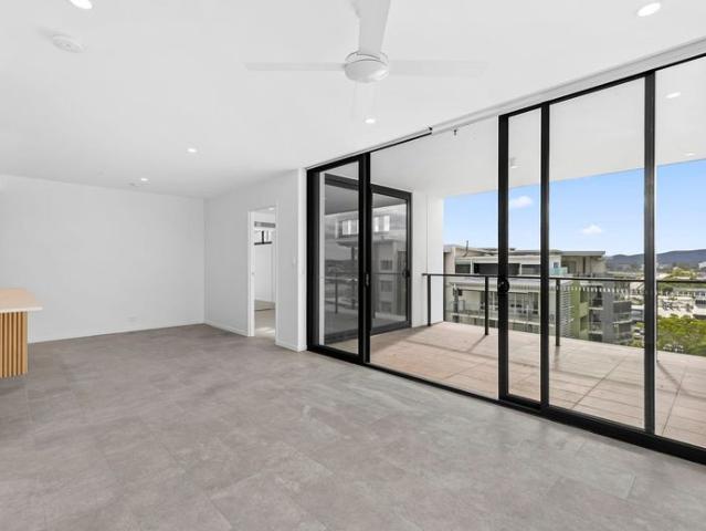 Modern Albion Living with Rooftop City Views⭐