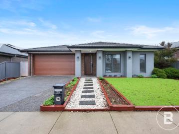 MODERN ALFREDTON LIVING DESIGNED FOR THE GROWING FAMILY