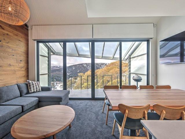 Modern Alpine Styling With Amazing Views
