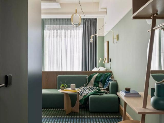 Modern apartment mezzanine with 2 beds or a couch inclusive of outdoor pool, co working and gym in Munich Obersendling, Munchen Amsterdam Apartments for Rent