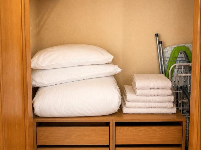 Modern apartment near Atocha station, Madrid Amsterdam Apartments for Rent
