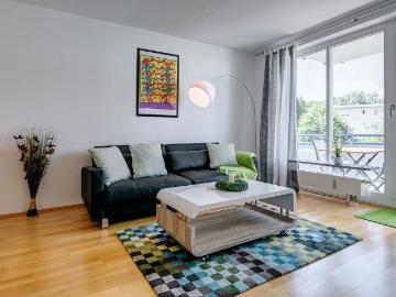 Modern apartment on the northwestern outskirts of Munich