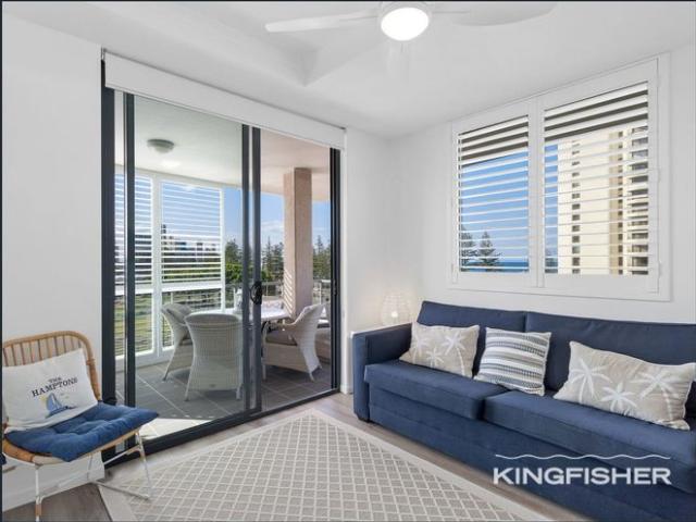 MODERN APARTMENT ONLY 2 MINS WALK TO THE BEACH