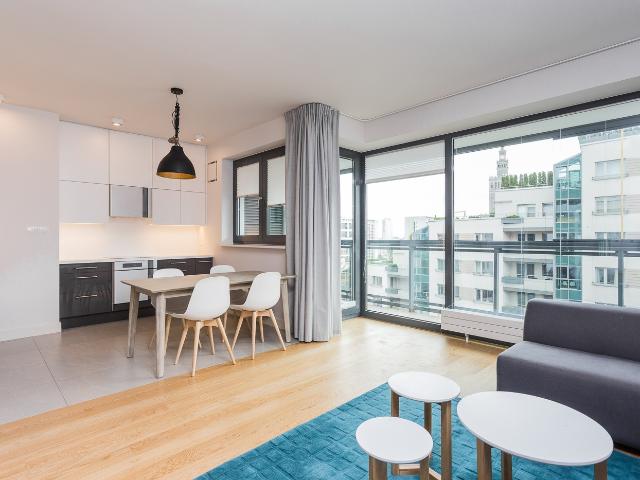 Modern apartment at City Center w Warszawie Śródmieściu