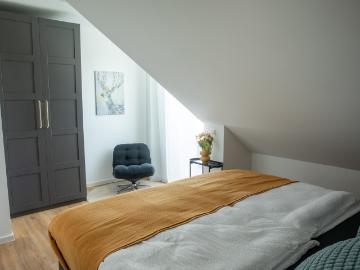 Modern Apartment by the Basilica I 55sqm I 1 Bed