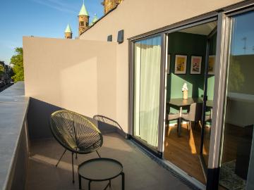 Modern Apartment by the Basilica I 55sqm I 2 Beds