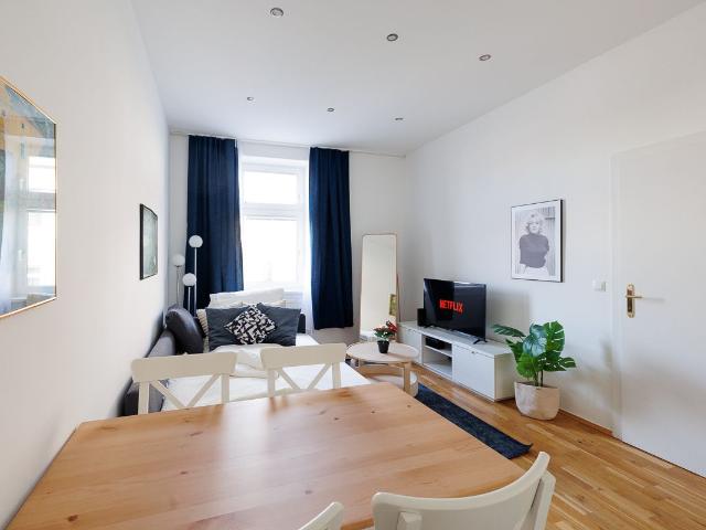 Modern Apartment close to Center Netflix 2Br