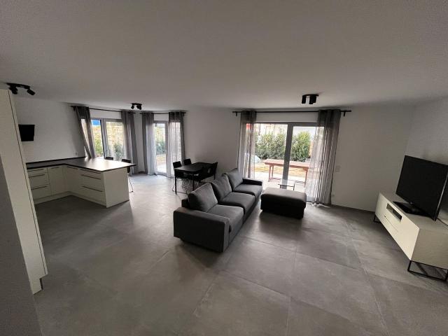 Modern apartment, Cologne Pesch, Koln Amsterdam Apartments for Rent