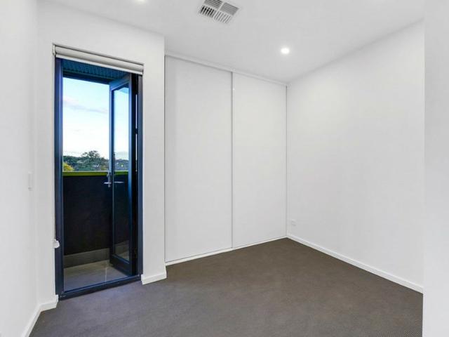 Modern Apartment, Exceptional Fittings