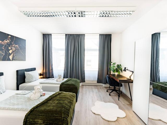 Modern Apartment for Up to 5 Guests | Wi Fi, Parking & Coffee Machine