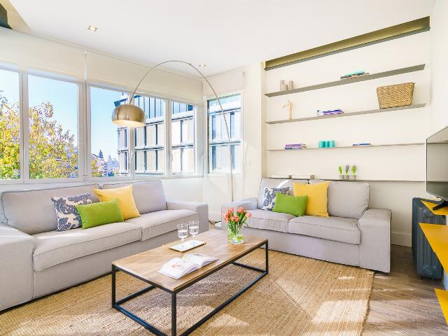 Modern apartment in Madrid's financial district