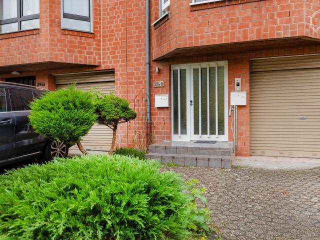 Modern Apartment in nice location, Dusseldorf Amsterdam Apartments for Rent