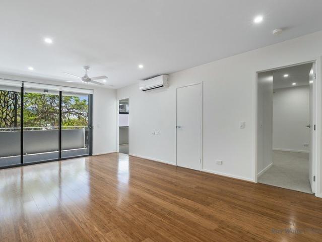 MODERN APARTMENT IN A CONVENIENT LOCATION