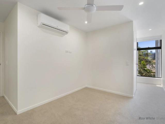 MODERN APARTMENT IN A CONVENIENT LOCATION