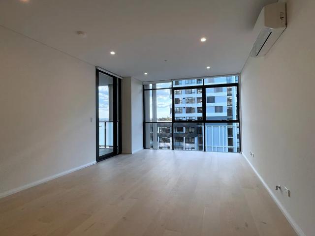 Modern Apartment in a Highly Convenient Location