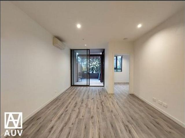 Modern Apartment Opposite Monash Caulfield Prime Location!