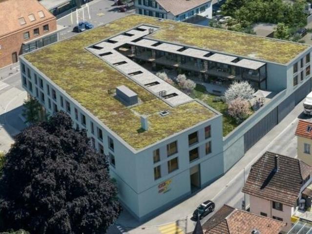 Modern apartment in a prime location near the train station