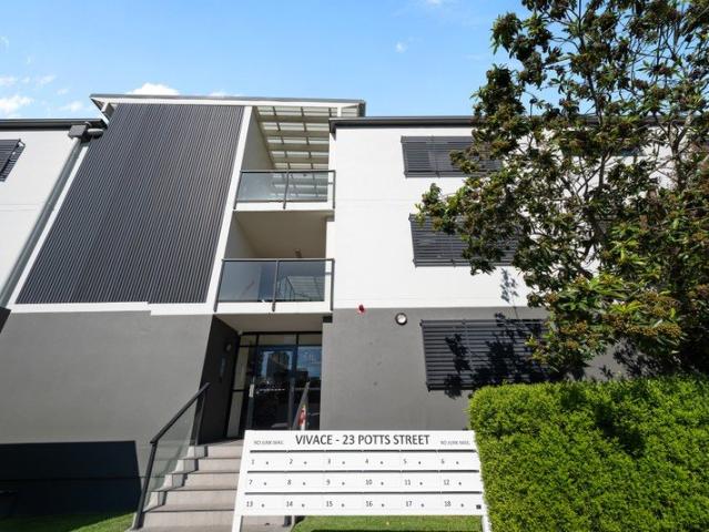 Modern Apartment in a Walk Everywhere Location