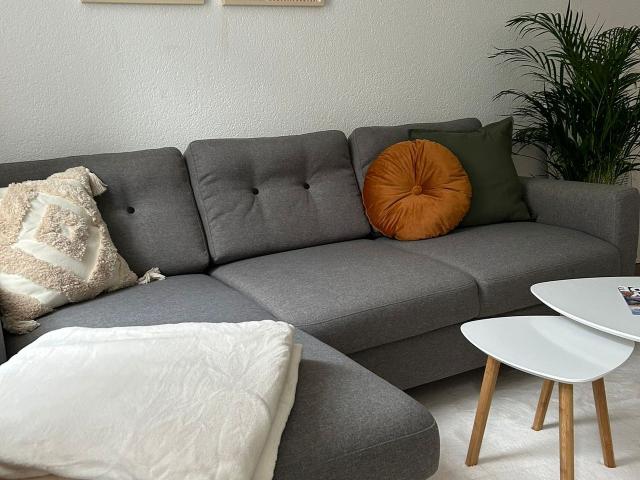 Modern Apartment in Alt West, Leipzig Amsterdam Apartments for Rent