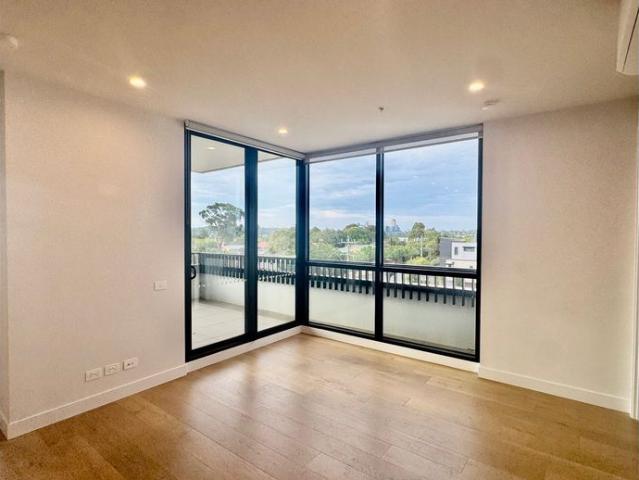 Modern Apartment in Burwood East