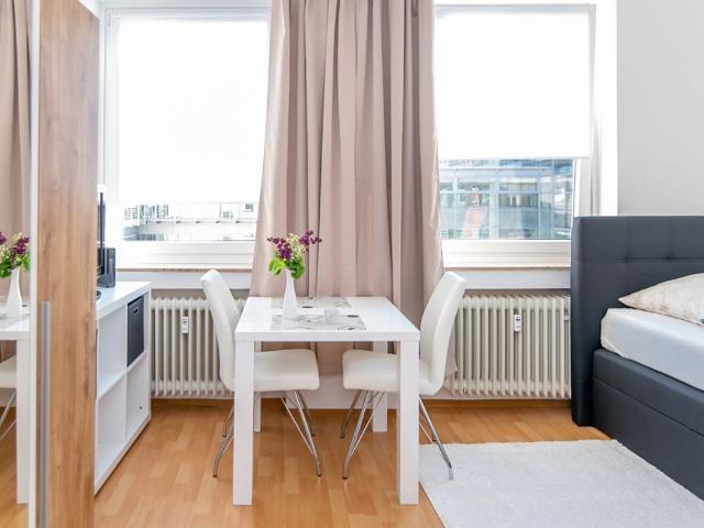 Modern Apartment in Central Nuremberg incl. WiFi – Ideal for Young Professionals, Nurnberg Amsterdam Apartments for Rent