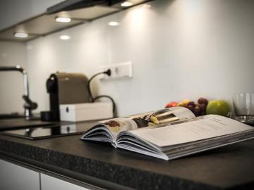 Modern apartment in Cologne center with Rhine and cathedral views, Koln Amsterdam Apartments for Rent