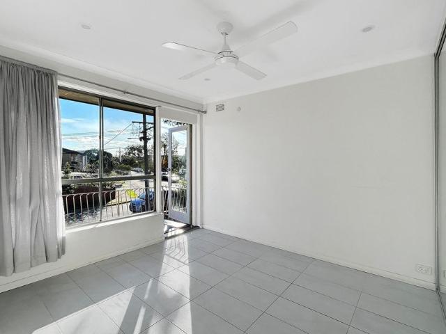 Modern Apartment in Convenient Location