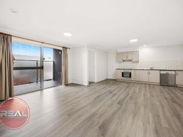 Modern Apartment in Heart of Mawson Lakes!