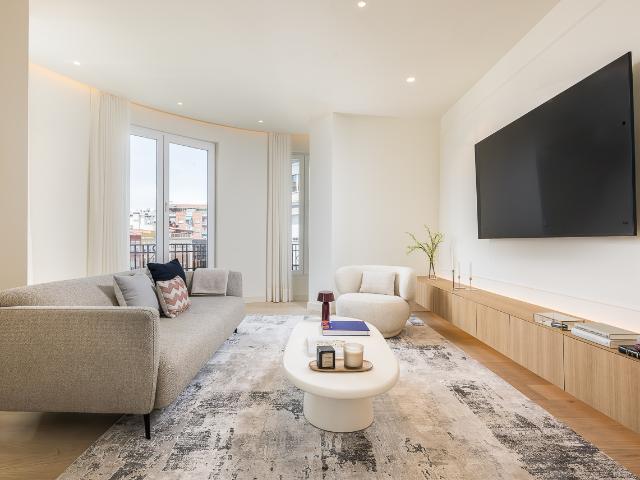 Modern apartment in Ibiza district