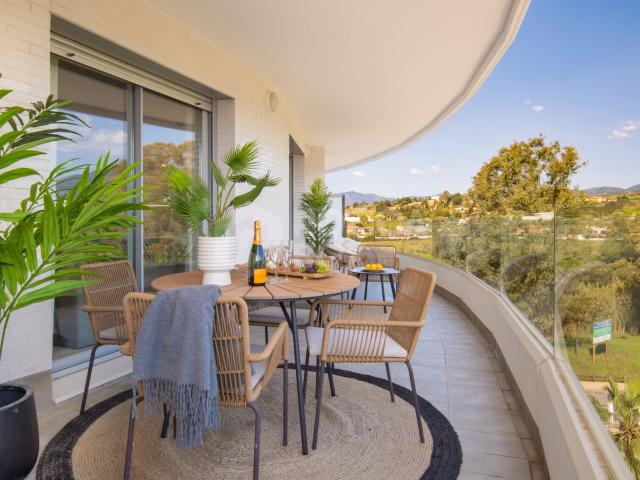Modern Apartment in La Campana, Nueva Andalucia