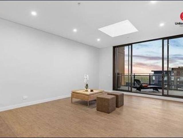 Modern Apartment in Prime Ed.Square Location