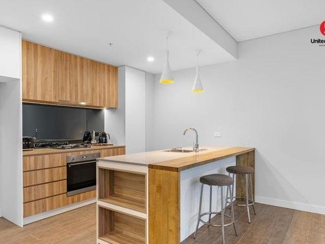 Modern Apartment in Prime Ed.Square Location