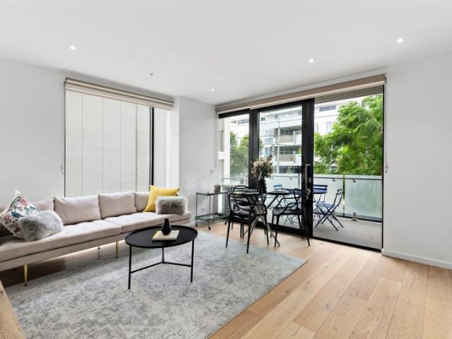 Modern apartment in prime location