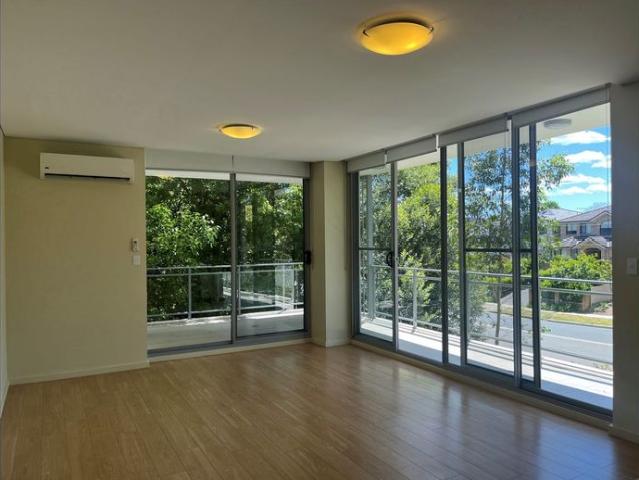 Modern Apartment in Prime Location!