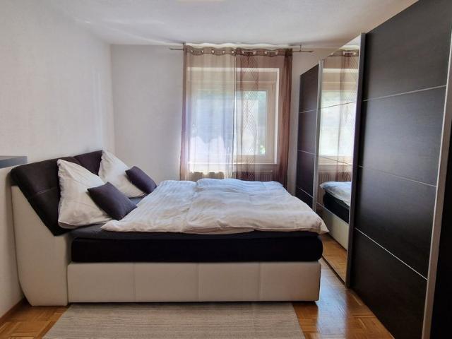 Modern Apartment in quiet central area near Underground Station and Supermarket, Stuttgart Amsterdam Apartments for Rent