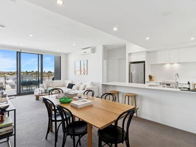 Modern Apartment in Stylish Complex with Gym, Pool and Recreational Areas