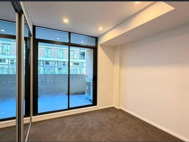 Modern Apartment in Tallawong