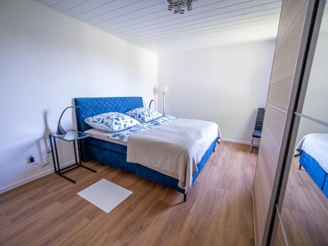 modern apartment in the green south of Düsseldorf*, Dusseldorf Amsterdam Apartments for Rent