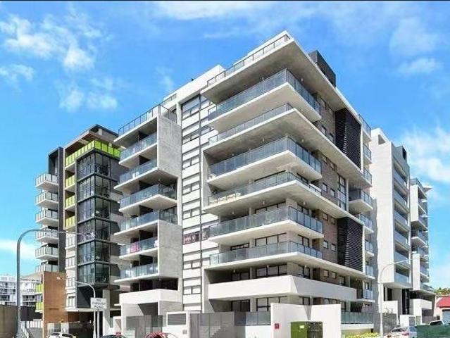 Modern Apartment in the Heart of the Inner West