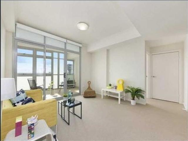 Modern apartment in the heart of Burwood