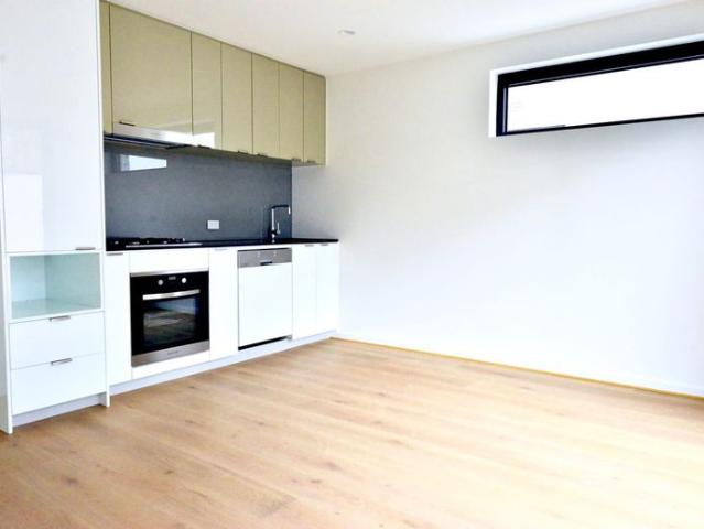 Modern Apartment in the Heart of Carnegie