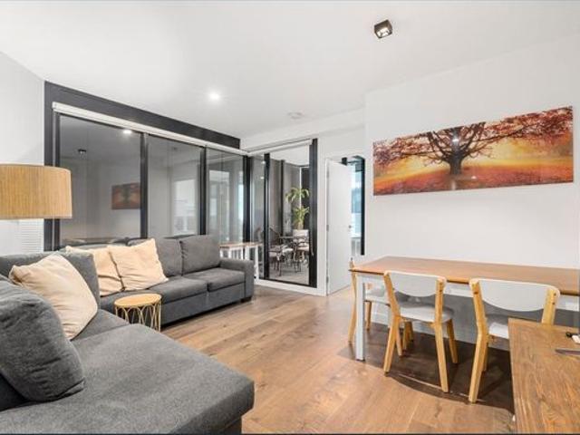 Modern Apartment In The Heart of Doncaster!